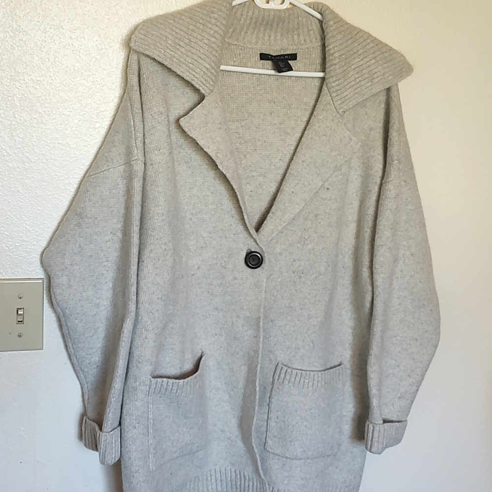 NWT Tahari wool/mohair sweater cardigan